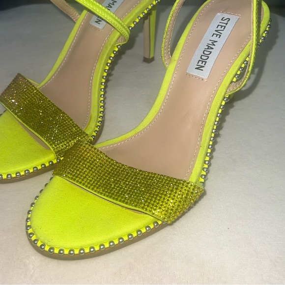 Neon green Steve Madden high heel sandals - Picture 6 of 8